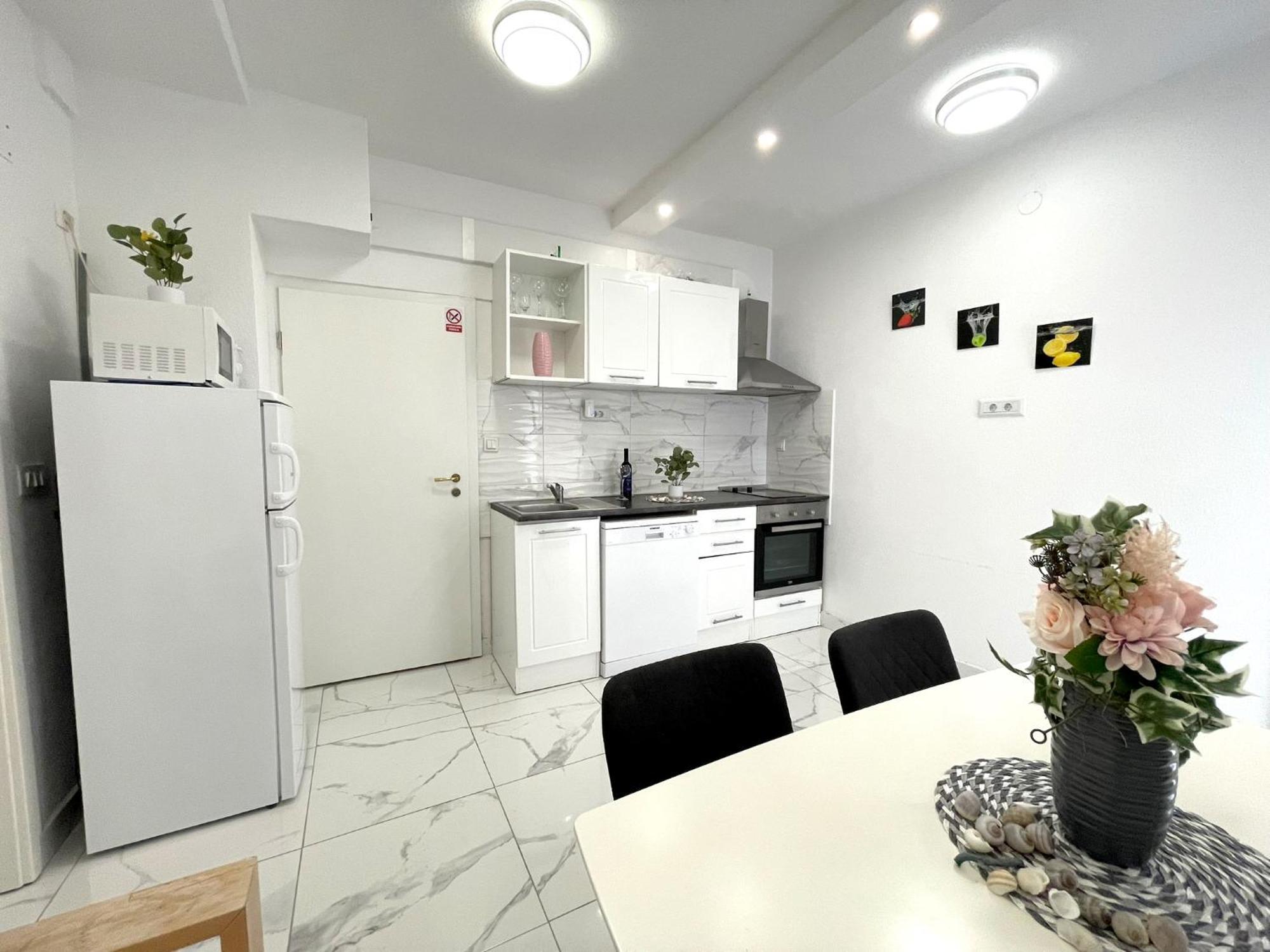 Roma Trogir Apartment Екстериор снимка