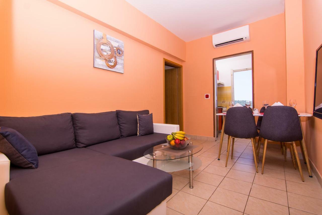 Roma Trogir Apartment Екстериор снимка